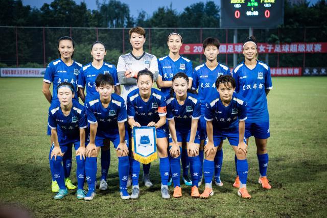 足坛身价Top10：贝林厄姆、哈兰德、姆巴佩并列